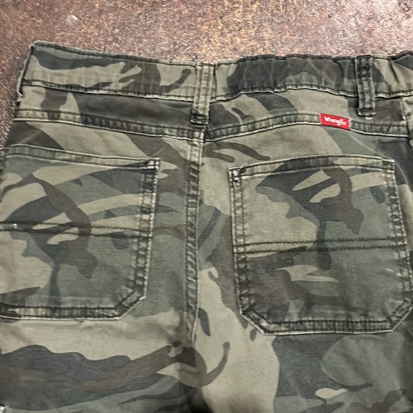 wrangler camo pants - Picture 4 of 4